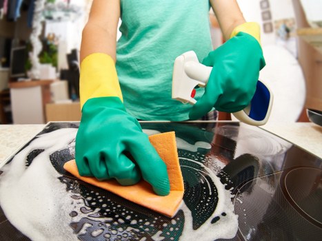 Commercial carpet cleaning in an office space